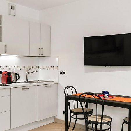 Les Oranges Five Stars Holidayhouse Niza Exterior foto
